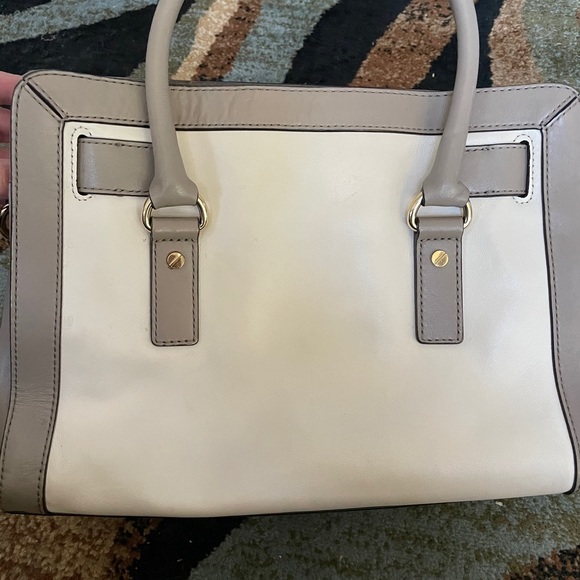 Michael Kors East West Hamilton Bag - Picture 2 of 11
